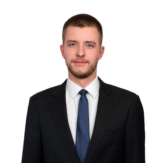 Александр Ермолаев