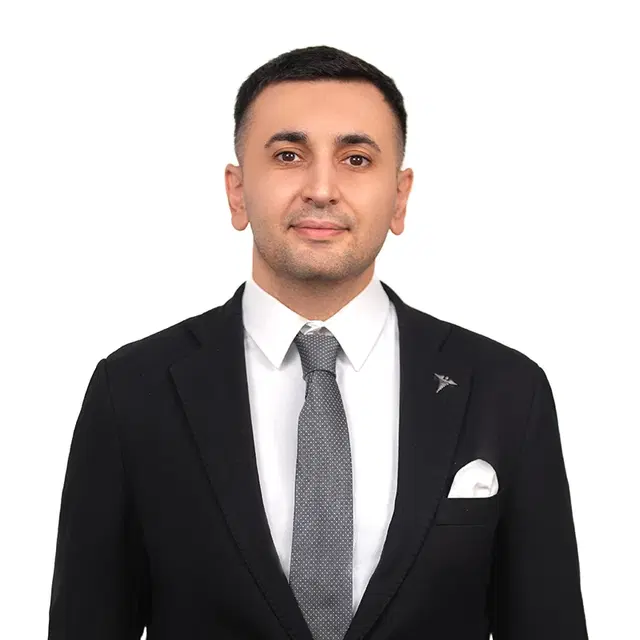 Заур Курбанов